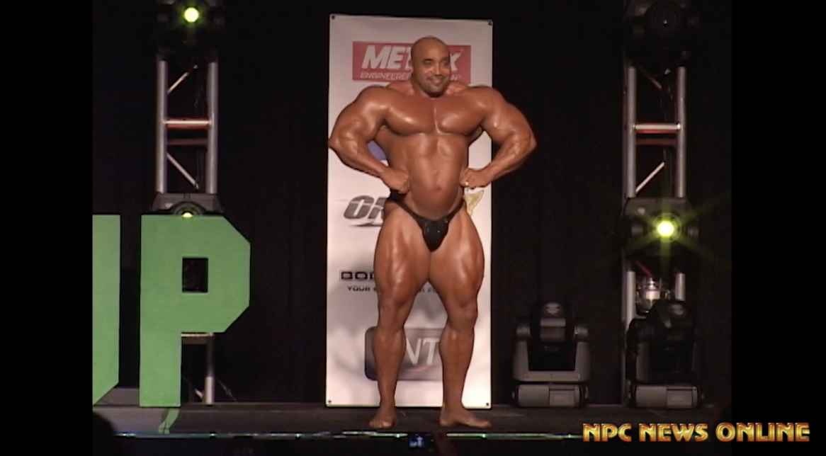 PHOTOS: Nick Walker Looks Massive Guest Posing At The 2022 Pittsburgh Pro